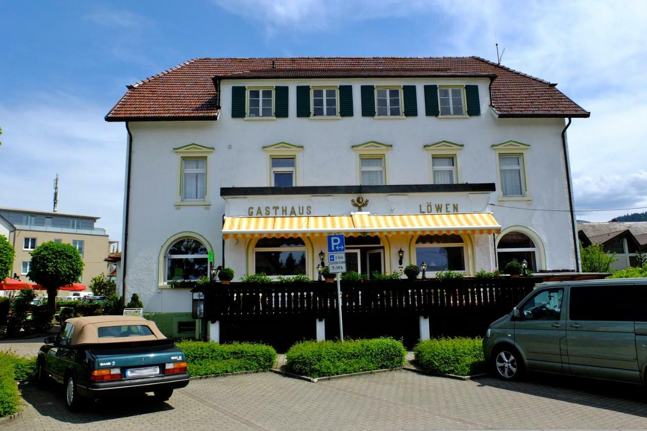 Hotel Loewen Kirchzarten Exterior foto