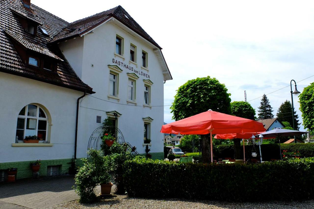 Hotel Loewen Kirchzarten Exterior foto